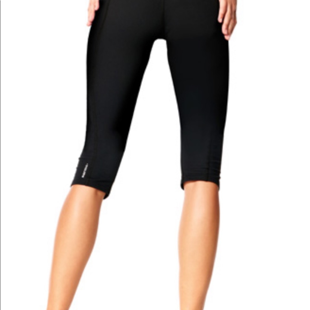 High Waist Basic Crop-Black - Picture 5 of 10